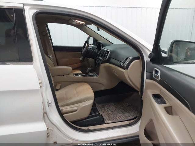 1C4RJFAG2MC725767 Jeep Grand Cherokee Laredo E 4x4