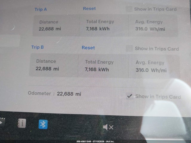 2024 Tesla Model Y Long Range Dual Motor All-wheel Drive მანქანა იყიდება აუქციონზე, vin: 7SAYGDEE6RA247869, აუქციონის ნომერი: 45611549