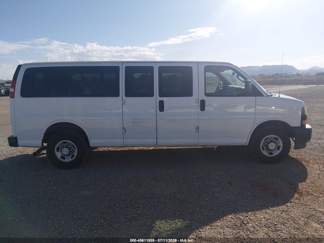 1GAZGNFG4L1116894 Chevrolet Express Passenger Rwd 3500 Extended Wheelbase Ls