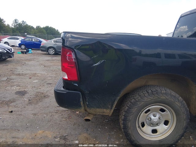 45611565 :رقم المزاد ، 1C6RR7FT9MS595178 vin ، 2021 Ram 1500 Classic Tradesman  4x4 6'4 Box مزاد بيع