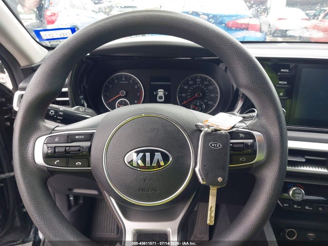 2021 Kia K5 Lx მანქანა იყიდება აუქციონზე, vin: 5XXG24J29MG074568, აუქციონის ნომერი: 45611571