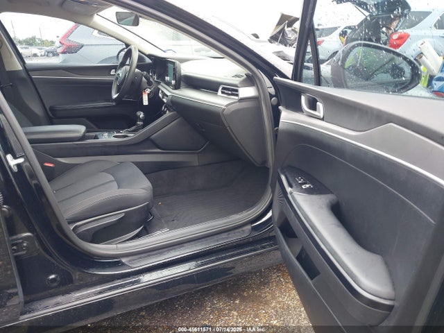 2021 Kia K5 Lx მანქანა იყიდება აუქციონზე, vin: 5XXG24J29MG074568, აუქციონის ნომერი: 45611571