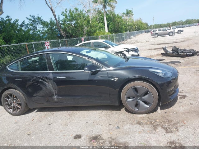 Tesla Model 3 Long Range/mid Range 2018 5YJ3E1EA0JF089108 Image 13