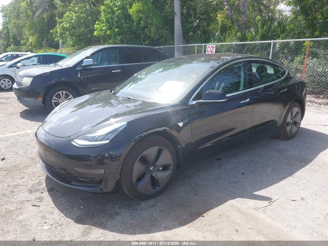 Tesla Model 3 Long Range/mid Range 2018 5YJ3E1EA0JF089108 Image 2