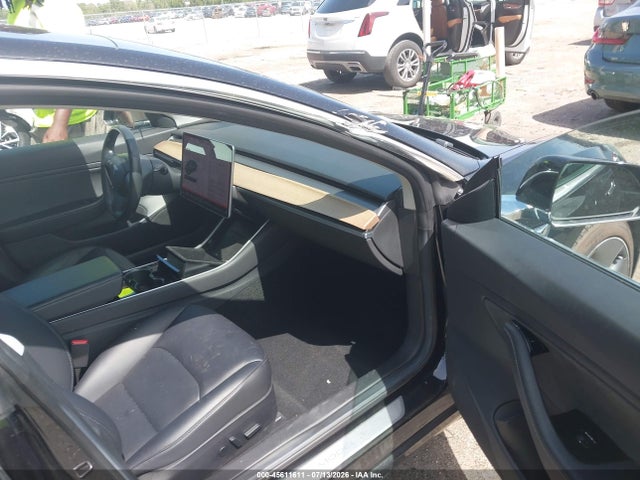 Tesla Model 3 Long Range/mid Range 2018 5YJ3E1EA0JF089108 Image 5