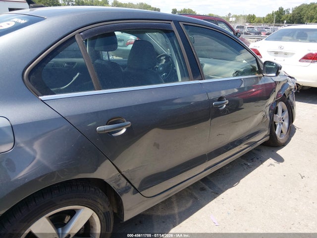 Aukcja sprzedaży 2014 Volkswagen Jetta 2.0l Tdi, vin: 3VWLL7AJ4EM282116, numer aukcji: 45611705