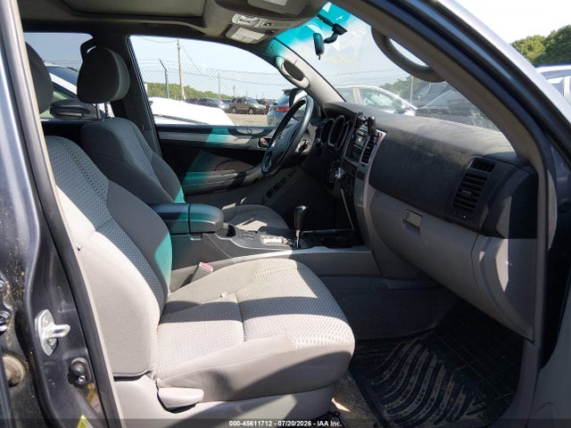 45611712 :رقم المزاد ، JTEBU14R78K021774 vin ، 2008 Toyota 4runner Sr5 V6 مزاد بيع