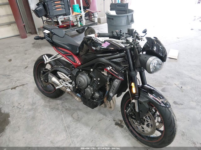 Triumph Motorcycle Street Triple R 2018 SMTA414D2JT835157 main image