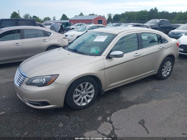 45611773 :رقم المزاد ، 1C3CCBCGXEN135526 vin ، 2014 Chrysler 200 Limited مزاد بيع