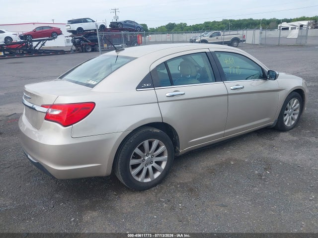 45611773 :رقم المزاد ، 1C3CCBCGXEN135526 vin ، 2014 Chrysler 200 Limited مزاد بيع