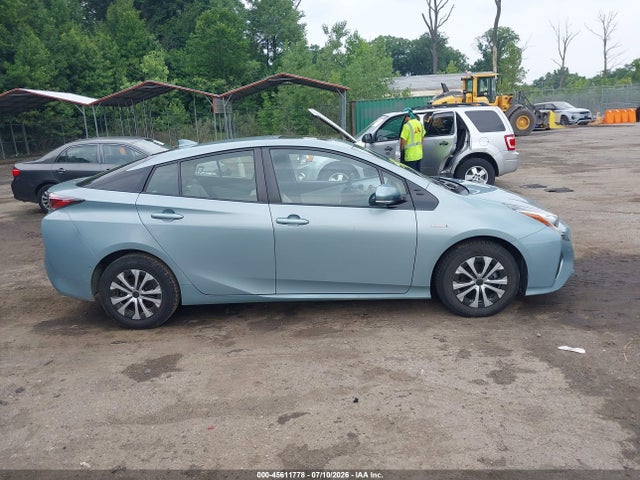 2018 Toyota Prius Four მანქანა იყიდება აუქციონზე, vin: JTDKARFU9J3547885, აუქციონის ნომერი: 45611778