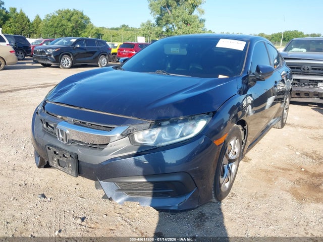 Aukcja sprzedaży 2018 Honda Civic Lx, vin: 2HGFC2F57JH550083, numer aukcji: 45611808