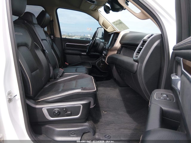 Продажа на аукционе авто 2021 Ram 1500 Laramie  4x4 5'7 Box, vin: 1C6SRFJT6MN775574, номер лота: 45611947