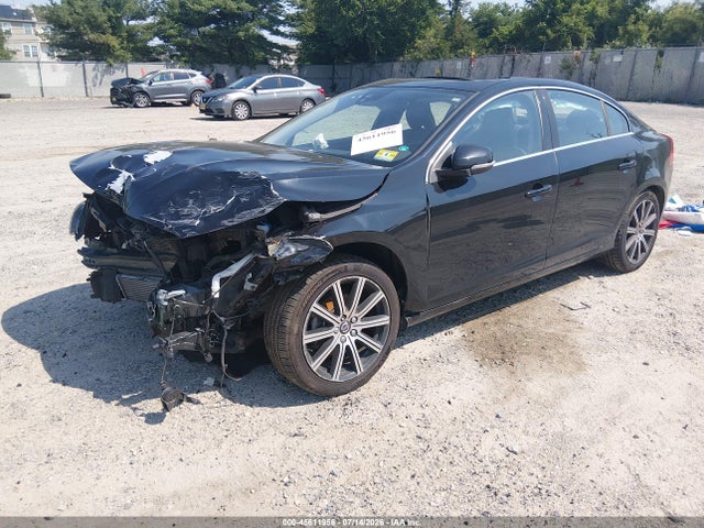 Продажа на аукционе авто 2017 Volvo S60 Inscription T5, vin: LYV402HK3HB137662, номер лота: 45611956