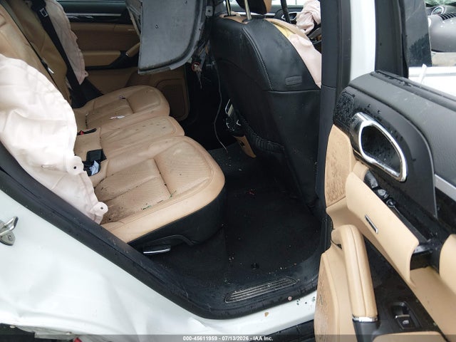 Aukcja sprzedaży 2016 Porsche Cayenne, vin: WP1AA2A22GLA04846, numer aukcji: 45611959