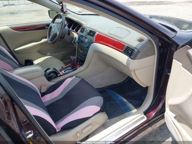 2002 Lexus Es 300 მანქანა იყიდება აუქციონზე, vin: JTHBF30GX25013784, აუქციონის ნომერი: 45611973
