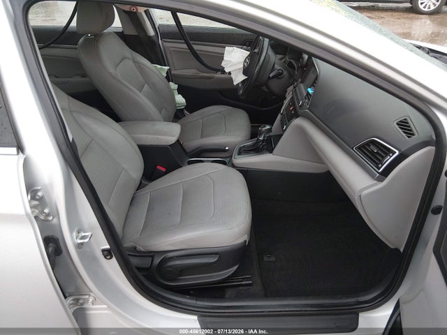 Продажа на аукционе авто 2017 Hyundai Elantra Limited, vin: KMHD84LFXHU065956, номер лота: 45612002