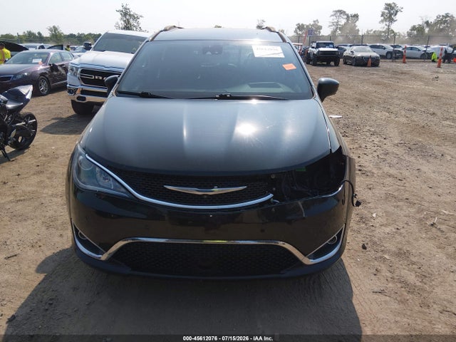 Aukcja sprzedaży 2017 Chrysler Pacifica Touring-l Plus, vin: 2C4RC1EG6HR551156, numer aukcji: 45612076