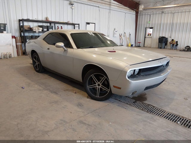 Продаж на аукціоні авто 2010 Dodge Challenger Se, vin: 2B3CJ4DVXAH102721, номер лоту: 45612078