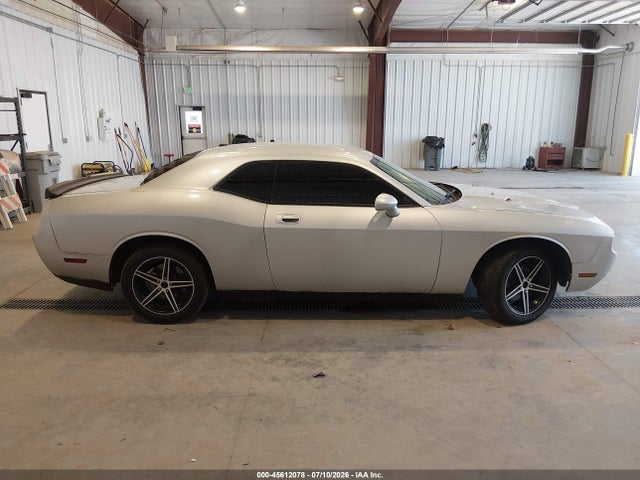 Продаж на аукціоні авто 2010 Dodge Challenger Se, vin: 2B3CJ4DVXAH102721, номер лоту: 45612078