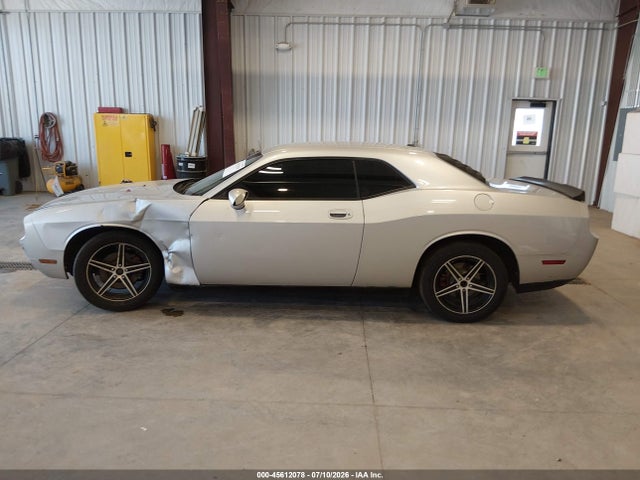 Продаж на аукціоні авто 2010 Dodge Challenger Se, vin: 2B3CJ4DVXAH102721, номер лоту: 45612078