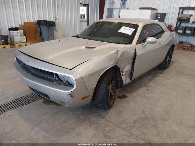 Продаж на аукціоні авто 2010 Dodge Challenger Se, vin: 2B3CJ4DVXAH102721, номер лоту: 45612078