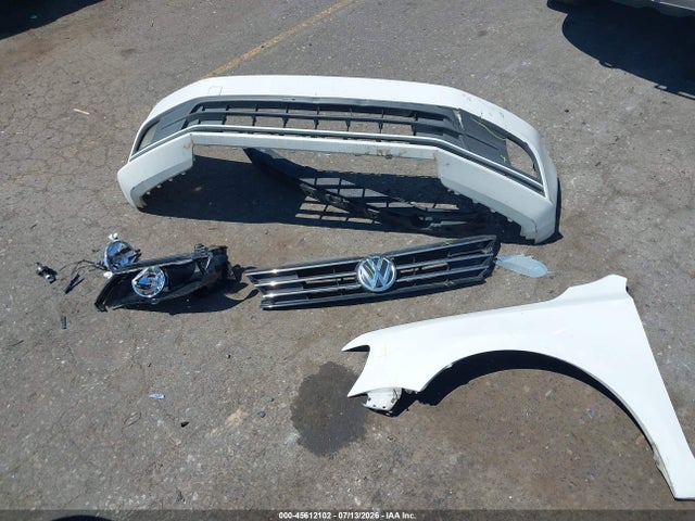 3VWLA7AJ2FM205669 Volkswagen Jetta 2.0l Tdi Sel