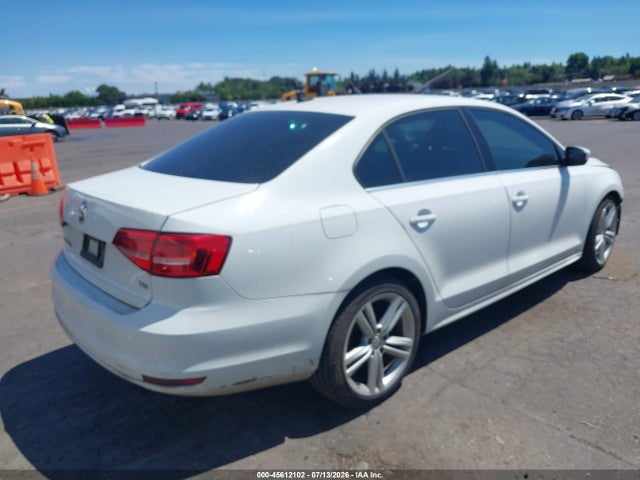 3VWLA7AJ2FM205669 Volkswagen Jetta 2.0l Tdi Sel