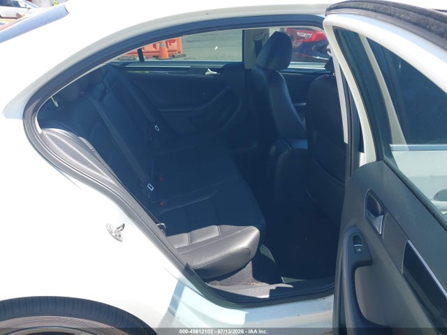 3VWLA7AJ2FM205669 Volkswagen Jetta 2.0l Tdi Sel