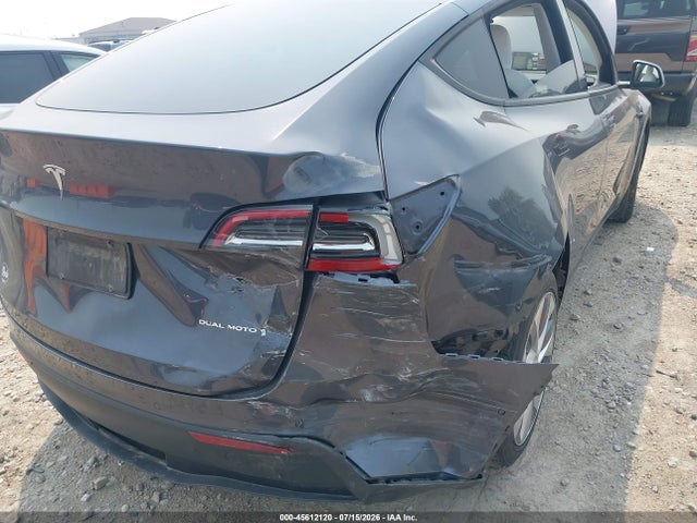 Продажа на аукционе авто 2021 Tesla Model Y Long Range Dual Motor All-wheel Drive, vin: 5YJYGDEE5MF263005, номер лота: 45612120