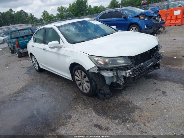 2015 1HGCR2F85FA060677 главное изображение