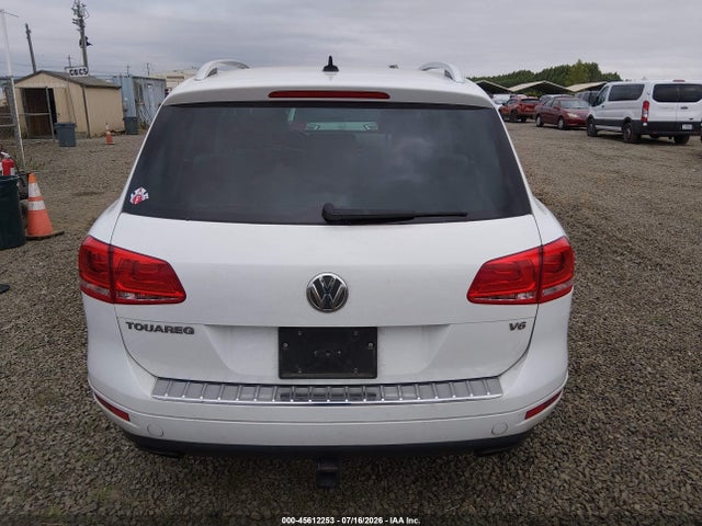 2014 Volkswagen Touareg 3.6l Sport მანქანა იყიდება აუქციონზე, vin: WVGEF9BP5ED007301, აუქციონის ნომერი: 45612253