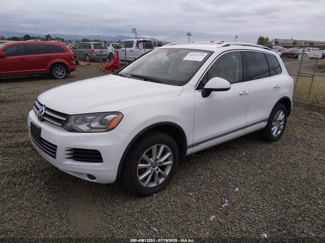 2014 Volkswagen Touareg 3.6l Sport მანქანა იყიდება აუქციონზე, vin: WVGEF9BP5ED007301, აუქციონის ნომერი: 45612253