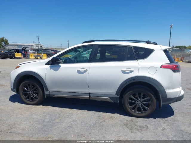 2T3WFREV9JW485317 Toyota Rav4 Adventure