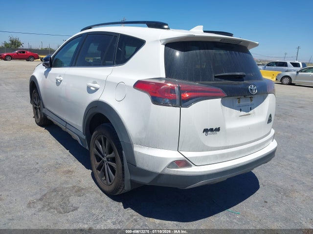2T3WFREV9JW485317 Toyota Rav4 Adventure