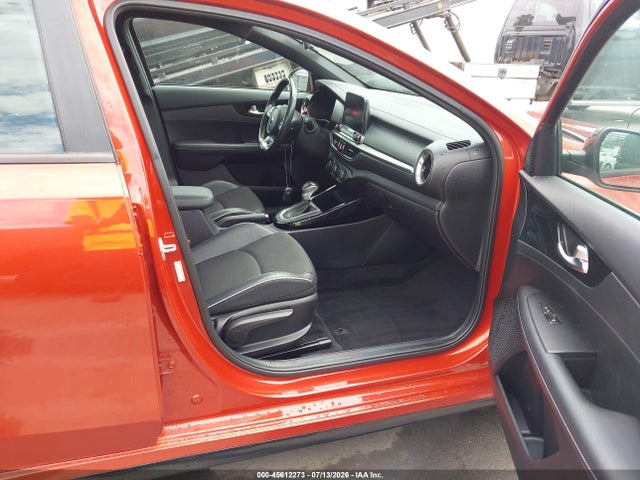 45612273 :رقم المزاد ، 3KPF34AD8ME409029 vin ، 2021 Kia Forte Gt-line مزاد بيع