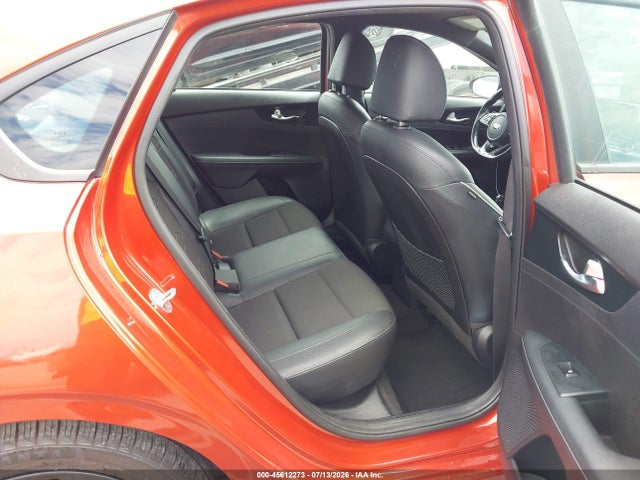 45612273 :رقم المزاد ، 3KPF34AD8ME409029 vin ، 2021 Kia Forte Gt-line مزاد بيع