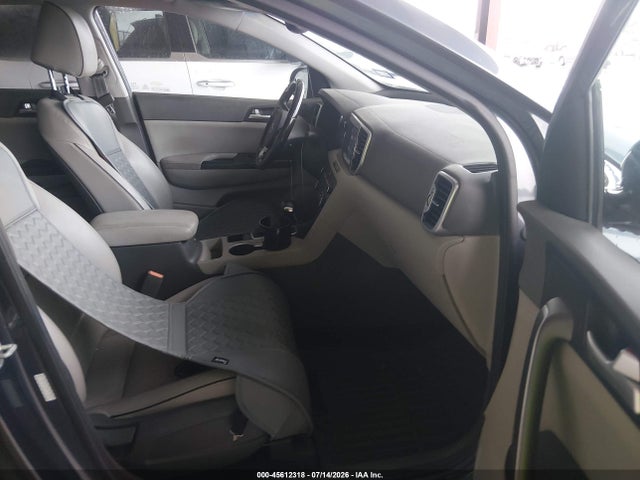 KNDPN3AC8H7137054 KIA Sportage Ex