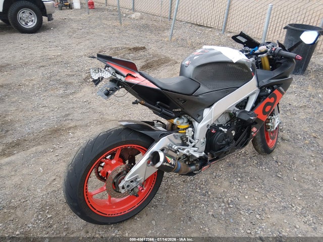 Aprilia Rsv 2018 ZD4KEU002JS001212 Image 4