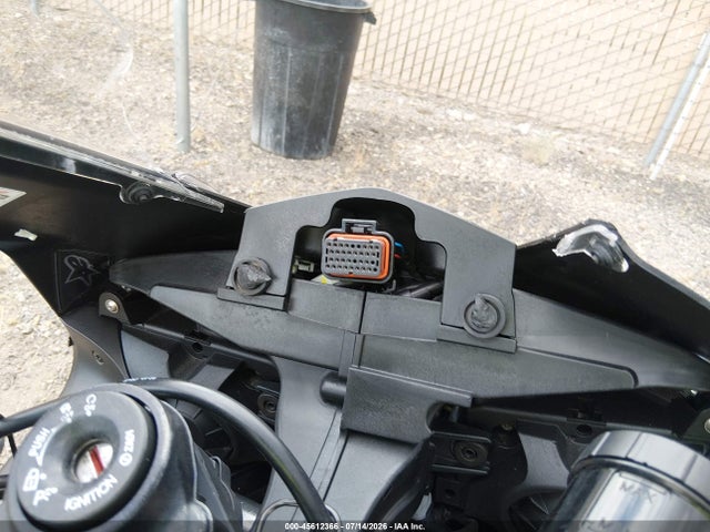 Aprilia Rsv 2018 ZD4KEU002JS001212 Image 7