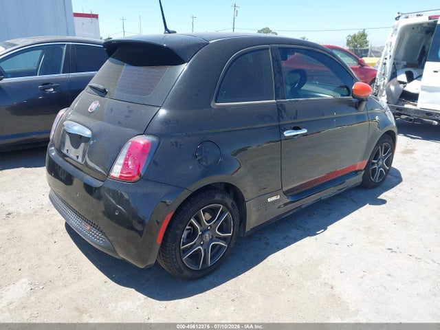 Fiat 500E BATTERY ELECTRIC 2014 3C3CFFGE1ET189580 Image 4