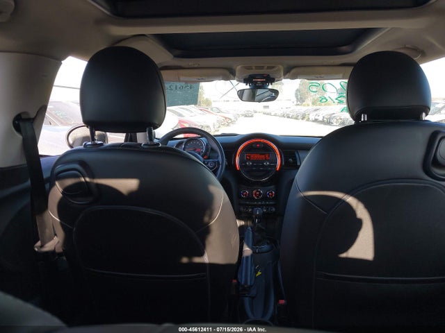 45612411 :رقم المزاد ، WMWXP5C58G3B15520 vin ، 2016 Mini Hardtop Cooper مزاد بيع