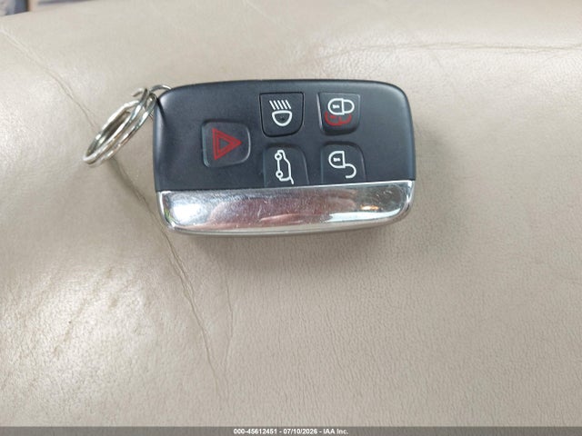 2016 Land Rover Lr4 მანქანა იყიდება აუქციონზე, vin: SALAK2V65GA834401, აუქციონის ნომერი: 45612451