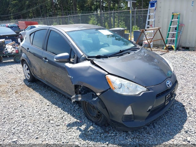 Продажа на аукционе авто 2013 Toyota Prius C Two, vin: JTDKDTB31D1539023, номер лота: 45612476