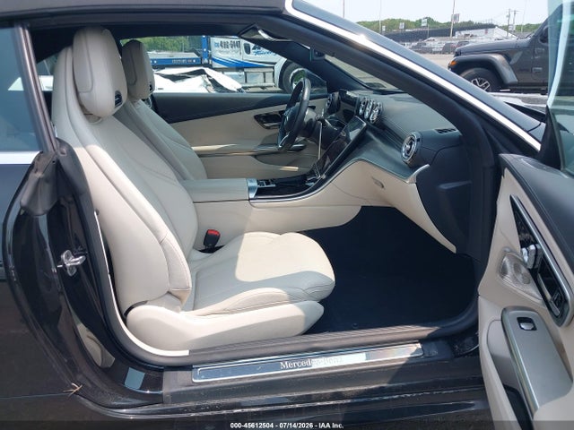 W1KMK4HB6SF049430 Mercedes-Benz Cle 300 4matic