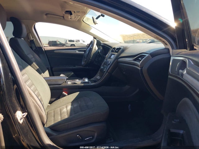 3FA6P0H78HR111291 Ford FUSION SE