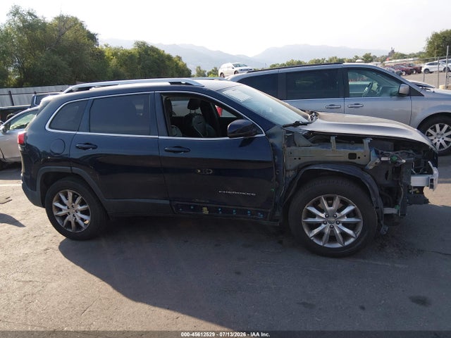 Auction sale of the 2015 Jeep Cherokee Limited, vin: 1C4PJMDB5FW772160, lot number: 45612529