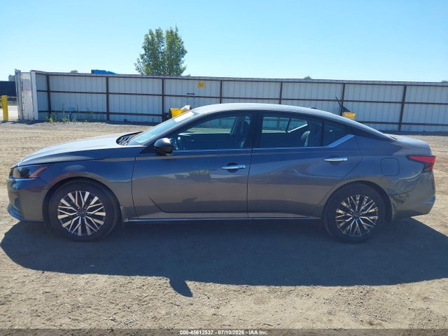 1N4BL4DV2SN401381 Nissan Altima Sv Fwd