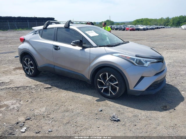 Toyota C-HR XLE 2019 NMTKHMBX5KR085080 main image