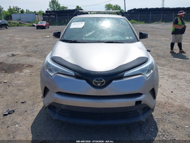 Toyota C-HR XLE 2019 NMTKHMBX5KR085080 Image 12